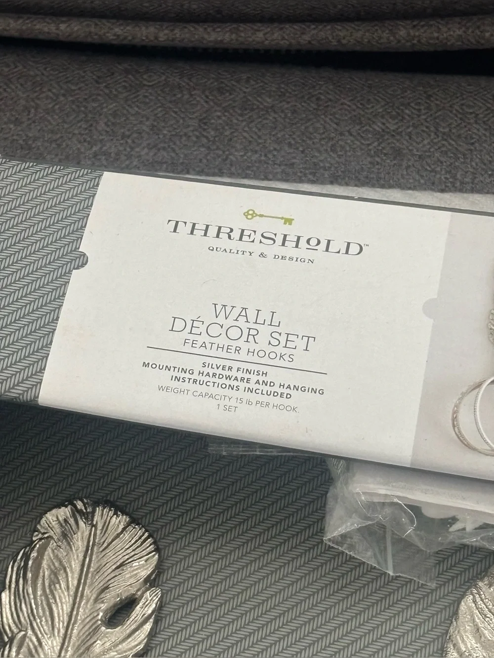 🐞Threshold Metallic Feather Wall Hook Set in Silver